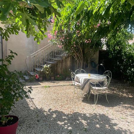 Appartement Avec Jardin En Ville LʼIsle-sur-la-Sorgue Exteriör bild