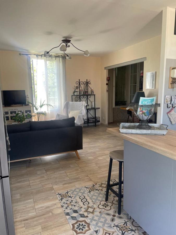 Appartement Avec Jardin En Ville LʼIsle-sur-la-Sorgue Exteriör bild